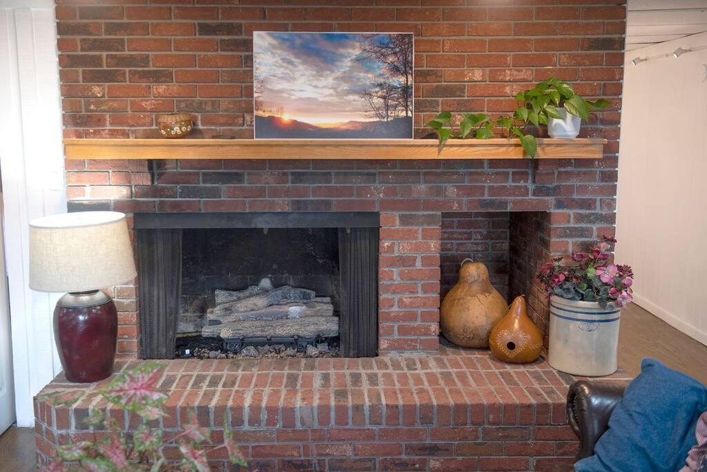 Appartement 2 Bedroom Overlooks Wcu And Cullowhee Nc - Smoke And Pet Free