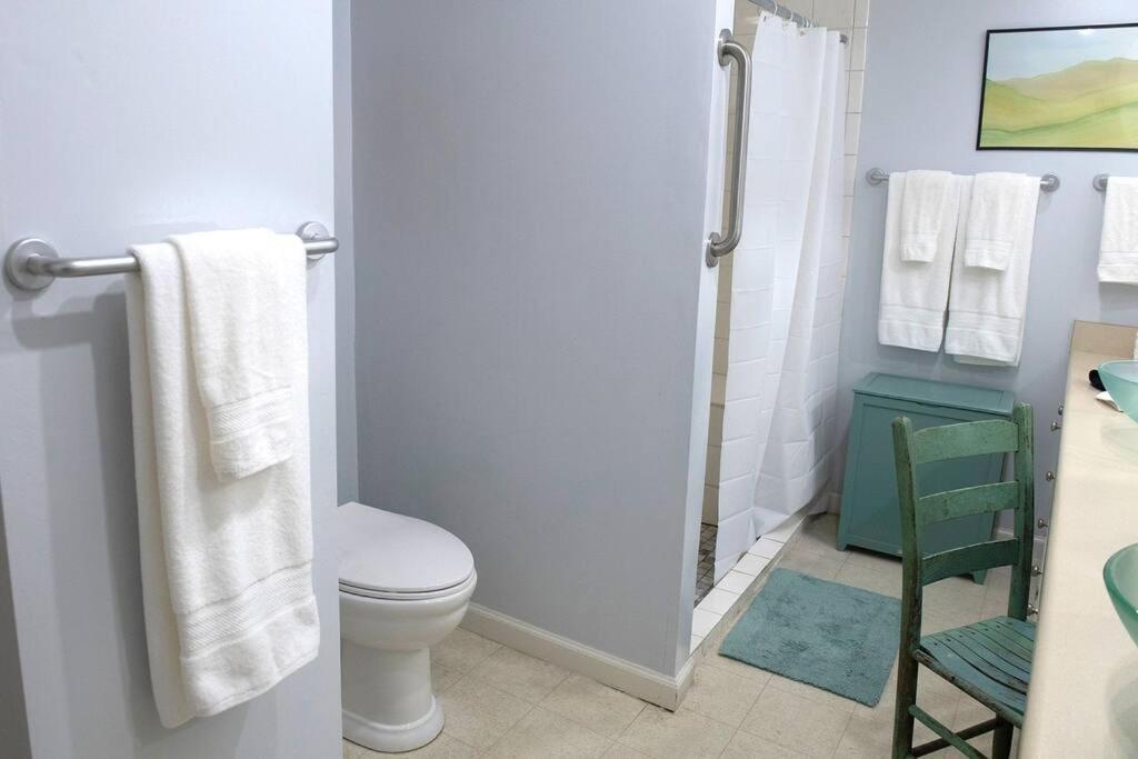 Appartement 2 Bedroom Overlooks Wcu And Cullowhee Nc - Smoke And Pet Free *